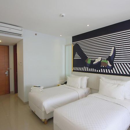 יוגיאקרטה Uniq Hotel מראה חיצוני תמונה