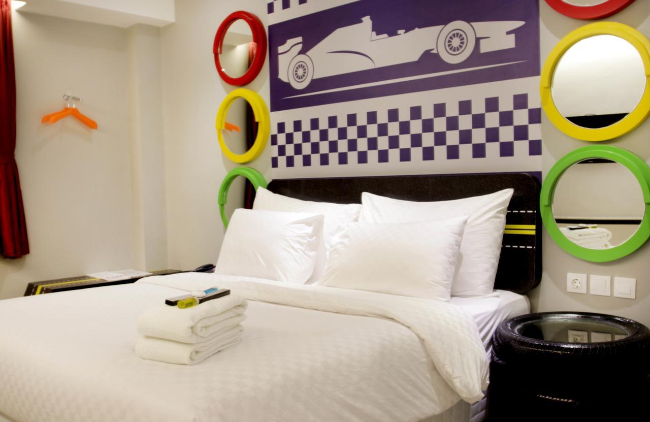 יוגיאקרטה Uniq Hotel מראה חיצוני תמונה