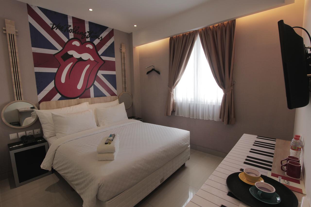 יוגיאקרטה Uniq Hotel מראה חיצוני תמונה